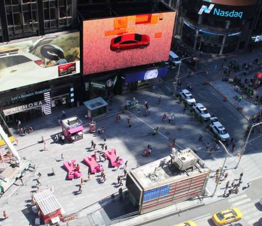 XXX Times Square with Love by J.MAYER.H : Photo © Rob Kassabian