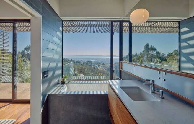 Skyline House Bath 1 Detail by Terry & Terry Architecture : Photo © Bruce Damonte Photography