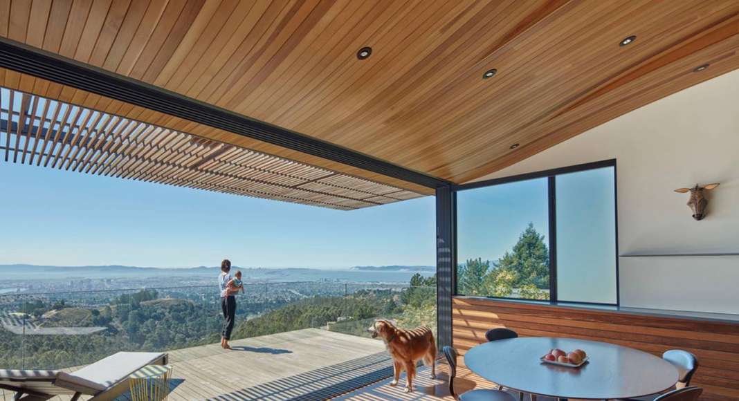 Skyline House Detail of Deck by Terry & Terry Architecture : Photo © Bruce Damonte Photography