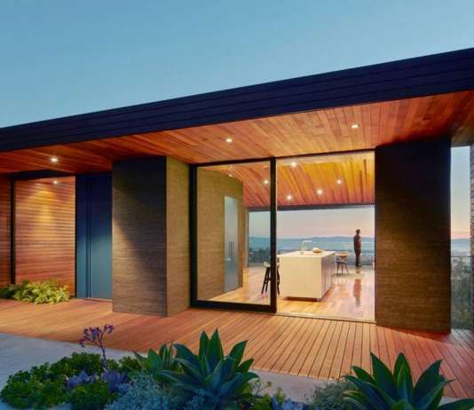 Skyline House Entry by Terry & Terry Architecture : Photo © Bruce Damonte Photography