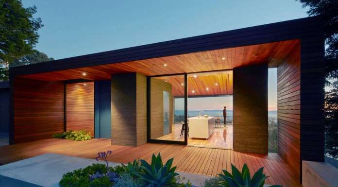 Skyline House Entry by Terry & Terry Architecture : Photo © Bruce Damonte Photography