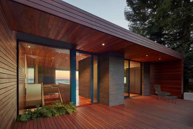 Skyline House Front Elevation by Terry & Terry Architecture : Photo © Bruce Damonte Photography