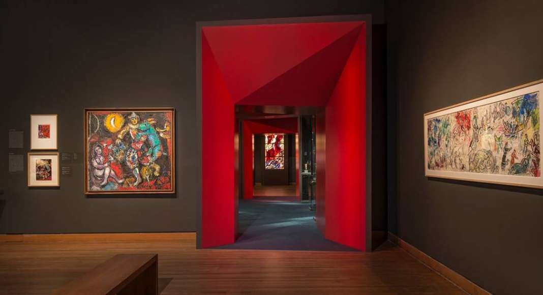 Exhibition "Chagall: Colour and Music" Montreal Museum of Fine Arts (MMFA) Menkès Shooner Dagenais LeTourneux Architects Photo credit: © SODRAC & ADAGP 2017, Chagall ® Photo MMFA, Denis Farley