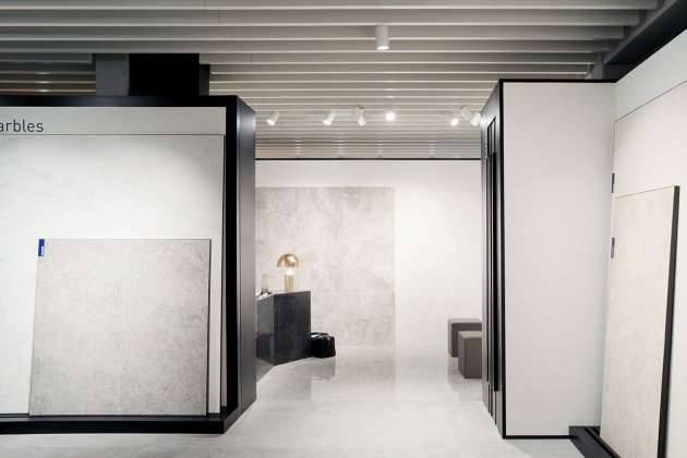 Marca Corona inaugura su nuevo showroom diseñado por el estudio DEFERRARI+MODESTI : Photo © Anna Positano