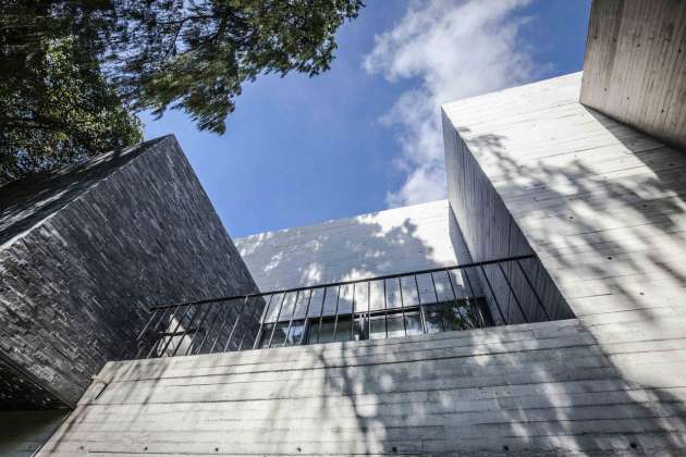 Terraza de la Casa F12 diseñada por el estudio Miguel de la Torre Arquitectos : Fotografía © Jorge Garrido