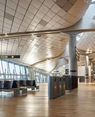 Expansión de la Terminal del Aeropuerto de Oslo diseñada por Nordic Expansión de la Terminal del Aeropuerto de Oslo diseñada por Nordic : Photo © Nordic — Office of Architecture