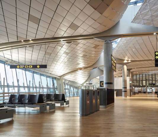 Expansión de la Terminal del Aeropuerto de Oslo diseñada por Nordic : Photo © Nordic — Office of Architecture