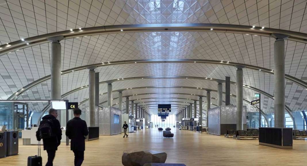 Expansión de la Terminal del Aeropuerto de Oslo diseñada por Nordic : Photo © Nordic — Office of Architecture