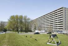 DeFlat Kleiburg, Ámsterdam, Países Bajos by NL architects y XVW architectuur : Photo © Marcel van der Burg