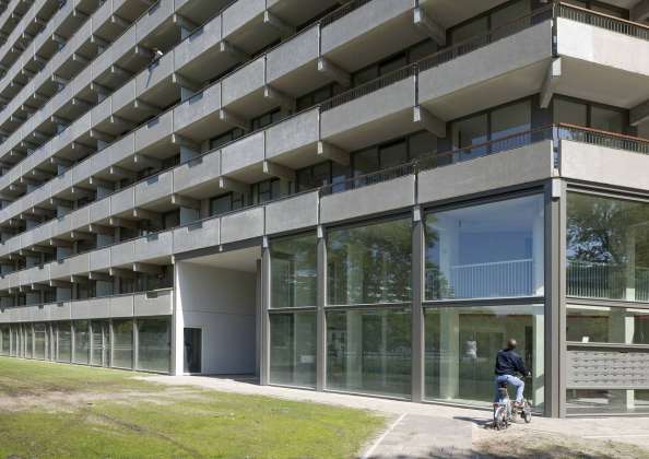 DeFlat Kleiburg, Ámsterdam, Países Bajos by NL architects y XVW architectuur : Photo © Marcel van der Burg