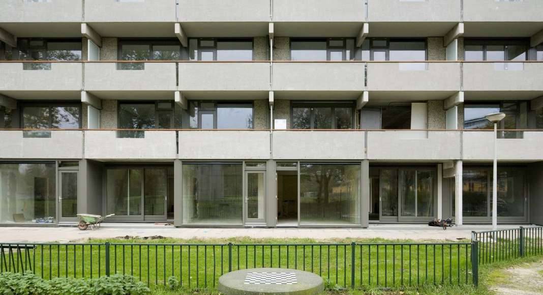 DeFlat Kleiburg, Ámsterdam, Países Bajos by NL architects y XVW architectuur : Photo © Marcel van der Burg