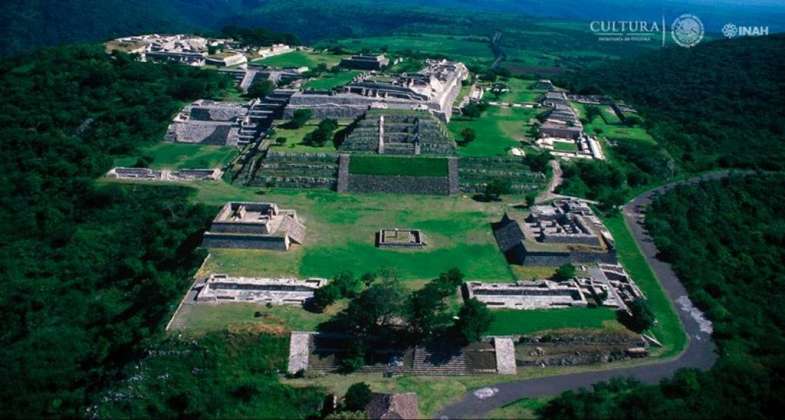 Podrán igualmente visitarse zonas arqueológicas como Xochicalco, en Morelos : Foto © INAH