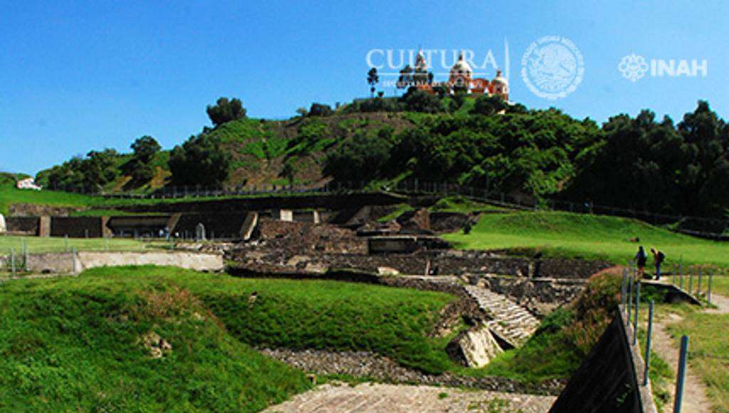 Poco más de 14 hectáreas constituyen las áreas abiertas al público de la Zona Arqueológica de Cholula : Foto © Manuel Curiel, INAH