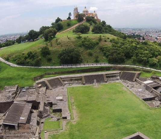 Zona arqueológica de Cholula : Foto © Taller de Drones y Fotogrametría DEA-INAH