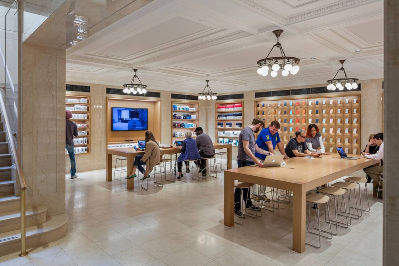 Apple Store, Upper East Side : Photo credit © Peter Aaron