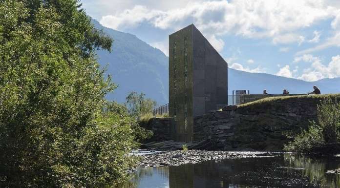 The building is expressed as taking a piece out of the rock and moving it to the opposite side of the river : Photo credit © Steinar Skaar