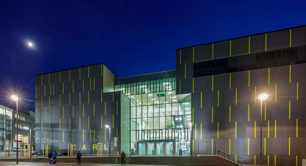 Auditorio C.A.R.L en la Universidad Aachen RWTH diseñado por Schmidt Hammer Lassen Architects : Photo © Margot Gottschling