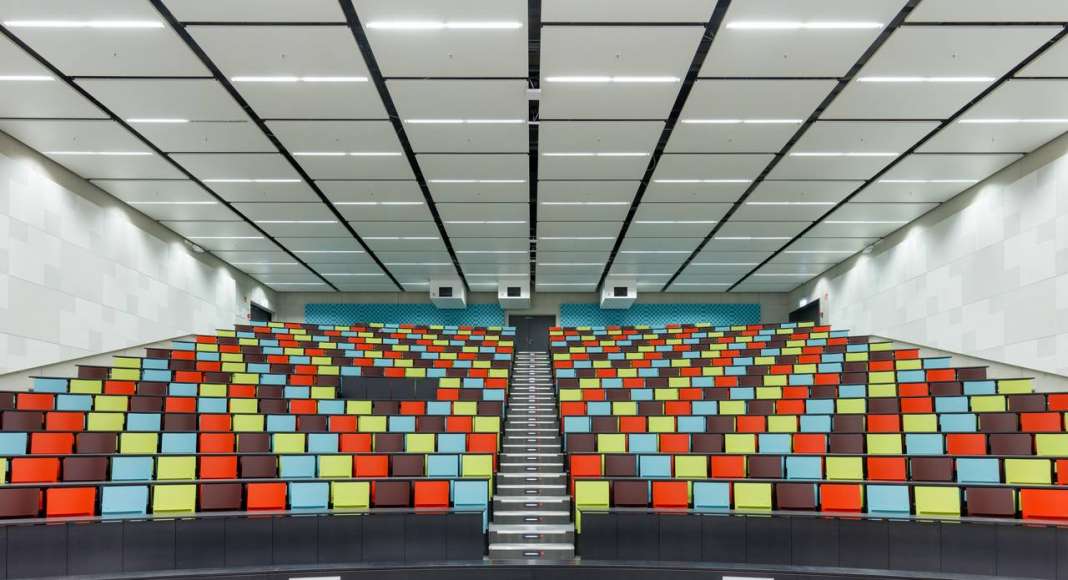 Auditorio C.A.R.L en la Universidad Aachen RWTH diseñado por Schmidt Hammer Lassen Architects : Photo © Michael Rasche