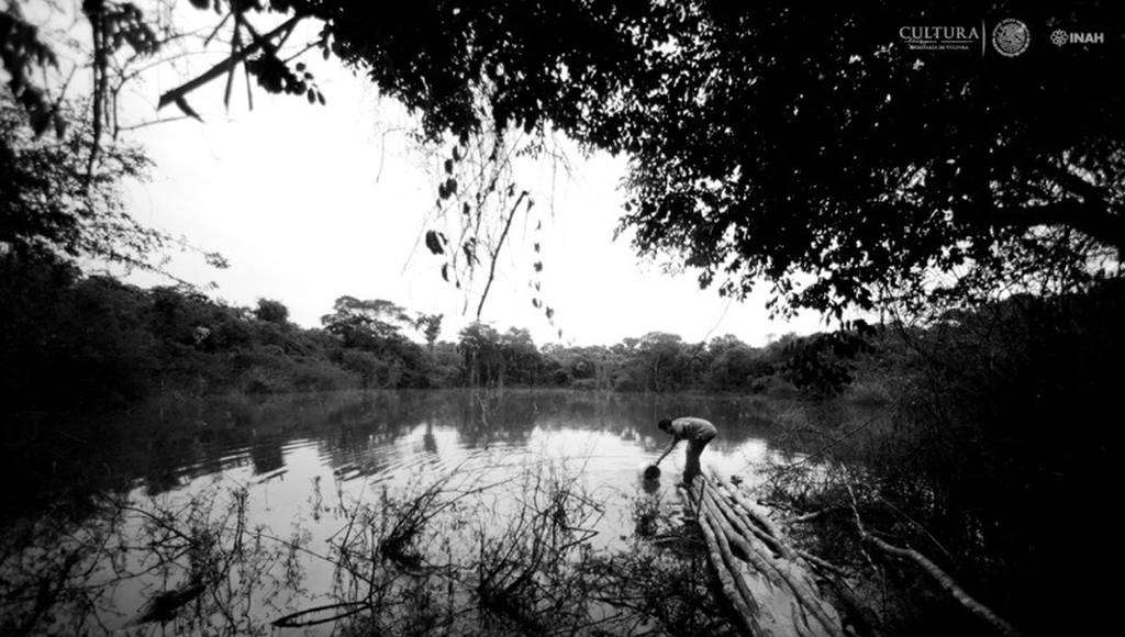 Paisaje de Lagunita : Foto © Mauricio Marat. INAH