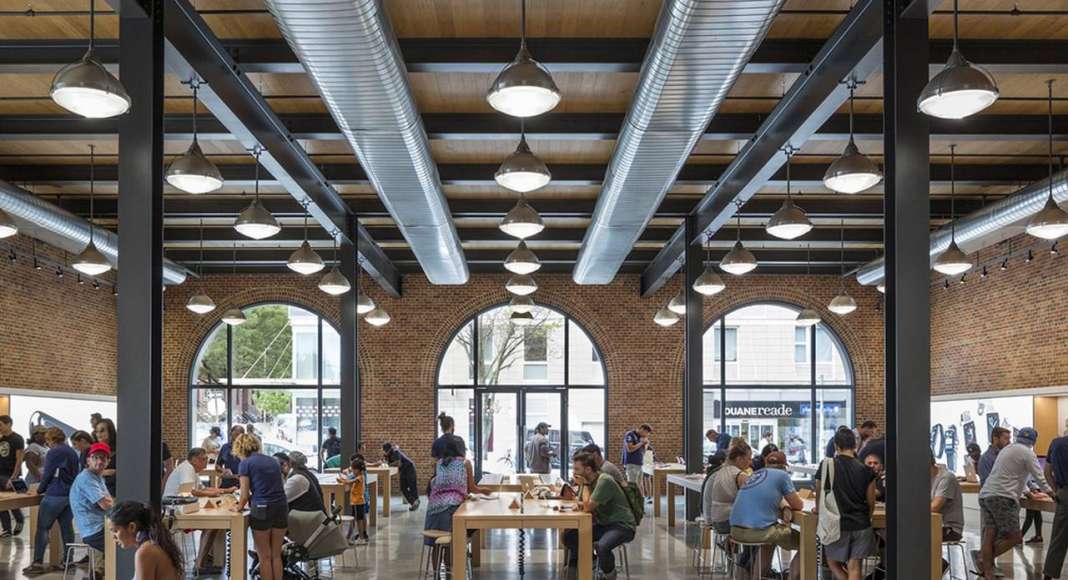 BQDA Commercial - Large Projects People's Choice Award - Apple Store Williamsburg - Bohlin Cywinski Jackson (Brooklyn, NY) : Photo © Peter Aaron