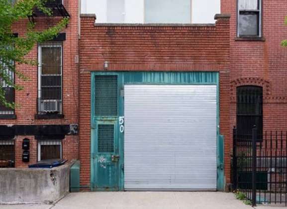 BQDA Local Firm/Local Project Award of Excellence and People's Choice Award - Courtyard House - vonDalwig Architecture (Brooklyn, NY) : Photo © Dean Kaufman