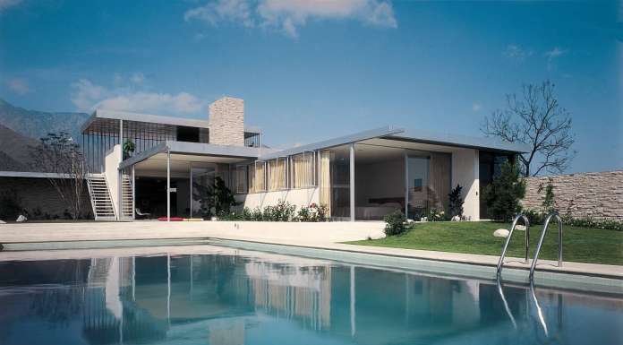 Neutra. Complete Works: Barbara Lamprecht, Julius Shulman, Peter Gössel y publicado por TASCHEN Richard Neutra, Kaufmann Desert House, 1947, Palm Springs, California : Copyright © Julius Shulman Photography, Los Angeles, California/TASCHEN