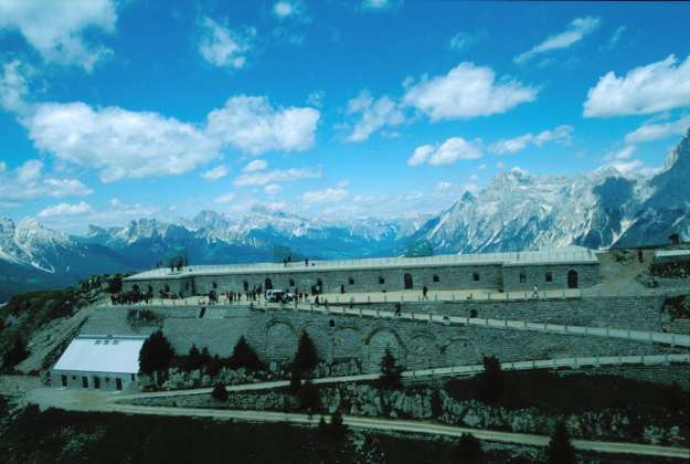 Premio Andrea Palladio Italia MMM Dolomites - Cibana di Cadore (BL) : Fotografía cortesía del © Premio Internacional Dedalo Minosse