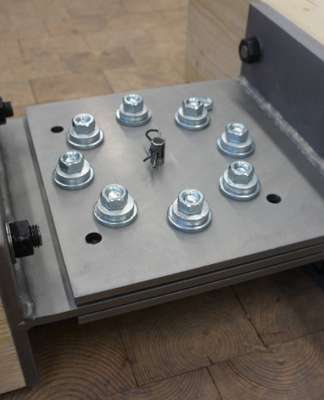 Fraunhofer WKI’s sensor-controlled bracing connectors can protect a building’s structural integrity in case of an earthquake : Photo © Fraunhofer WKI