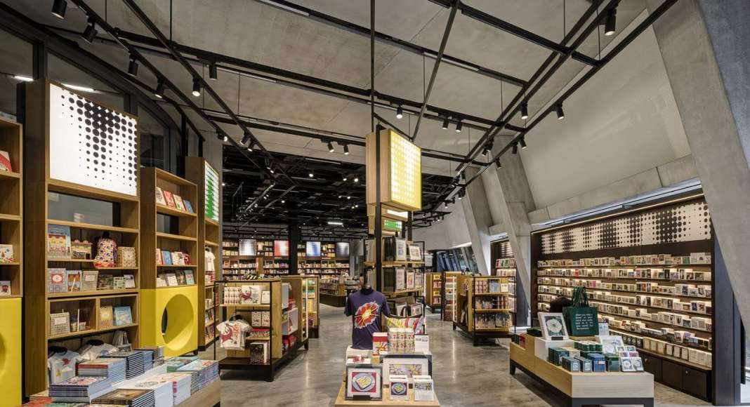 Retail - Tate Modern Terrace Shop by UXUS : Photo courtesy of © INSIDE: World Festival of Interiors