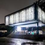 The glowing microlibrary in the evening : Photo credit © Sanrok studio/ SHAU