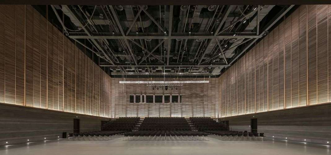 The HUB Performance and Exhibition Center Performance Theatre (The Lantern) : Photo credit © Dirk Weiblen