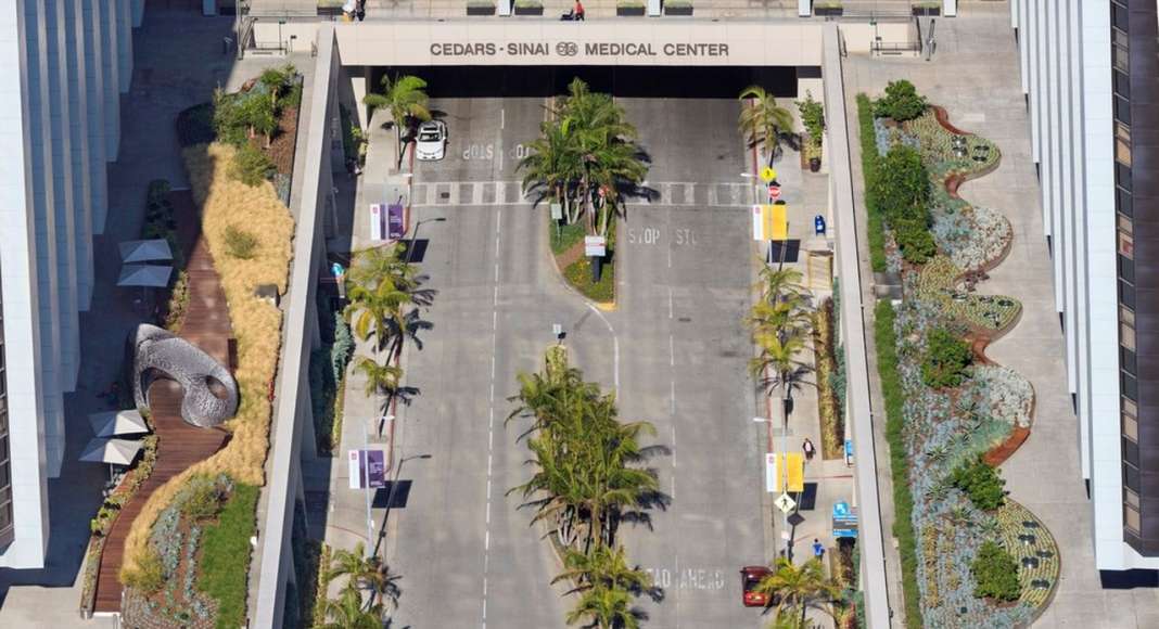 AHBE Landscape Architects Unveils Healing Gardens for Cedars-Sinai Medical Center : Photo credit © @heliphoto.net