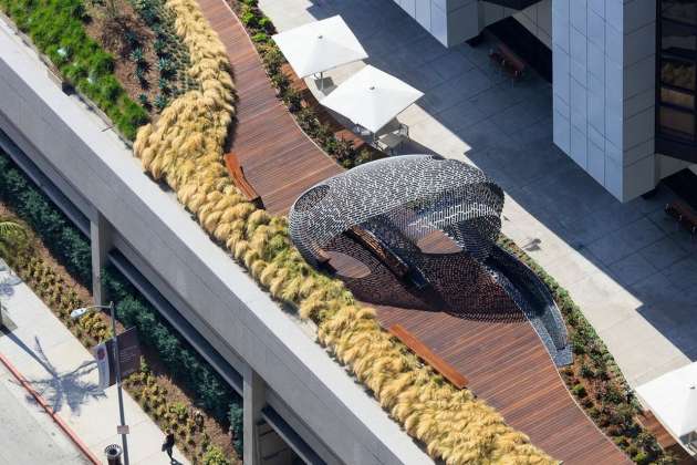 AHBE Landscape Architects Unveils Healing Gardens for Cedars-Sinai Medical Center : Photo credit © @heliphoto.net