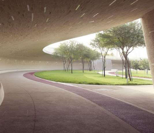 Covered Walkway - Lower Park Level : Photo credit © Markus Elblaus