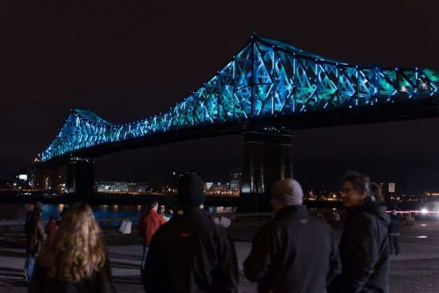 Jacques Cartier Bridge Interactive Illumination_Behind The Scenes : Photo credit © Moment Factory