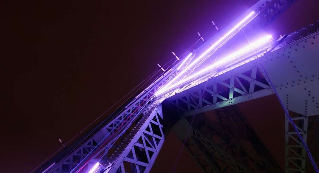 Jacques Cartier Bridge Interactive Illumination_LED Technology : Photo credit © Moment Factory