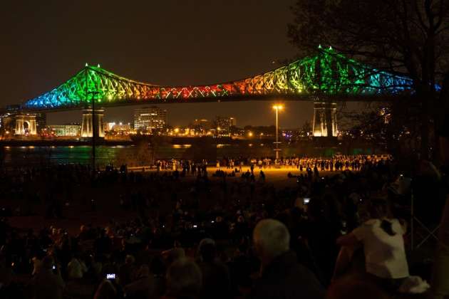 Jacques Cartier Bridge Interactive Illumination_Inaugural Show May 17 2017 : Photo credit © Martine Doyon