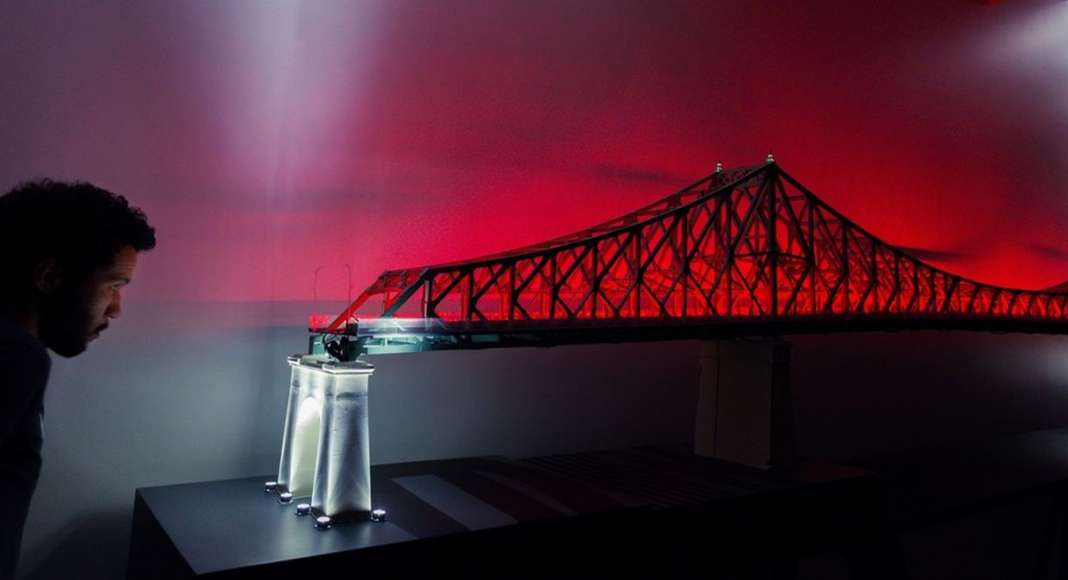 Jacques Cartier Bridge Interactive Illumination_Behind The Scenes : Photo credit © Moment Factory