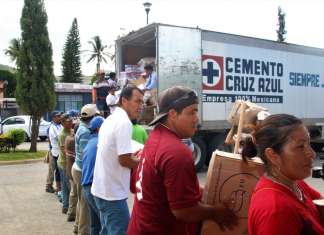 Cooperativa La Cruz Azul a través de su Fundación apoya a daminificados del Terremoto : Fotografía © La Cooperativa La Cruz Azul