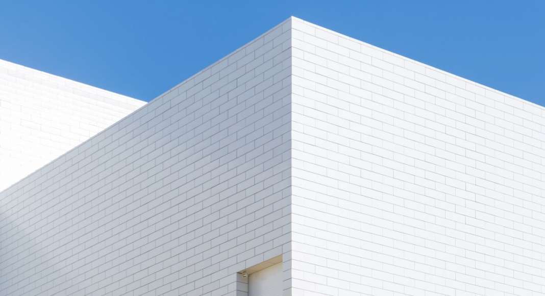 LEGO House in Billund, Dinamarca diseñada por BIG — Bjarke Ingels Group : Photo © Iwan Baan