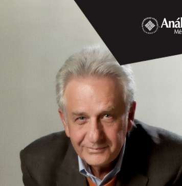 Medalla Anáhuac en Arquitectura al Arq. Marios Schjetnan : Fotografía cortesía de © Universidad Anáhuac México Campus Norte