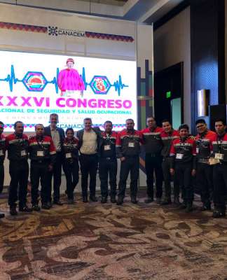 Holcim México recibe premio de la CANACEM